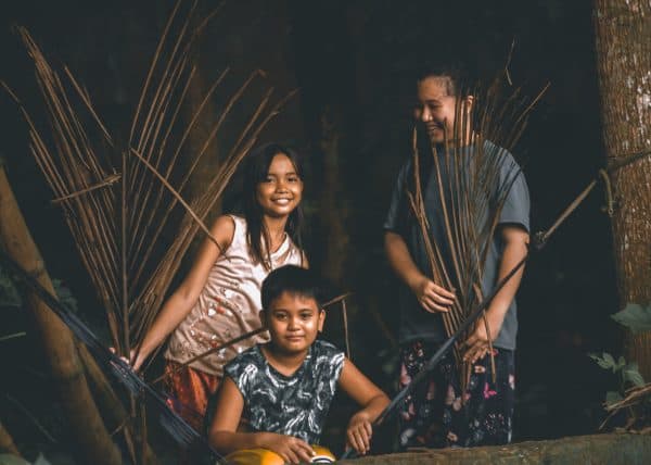 10 Best Gifts to Give a Filipino Family When Visiting