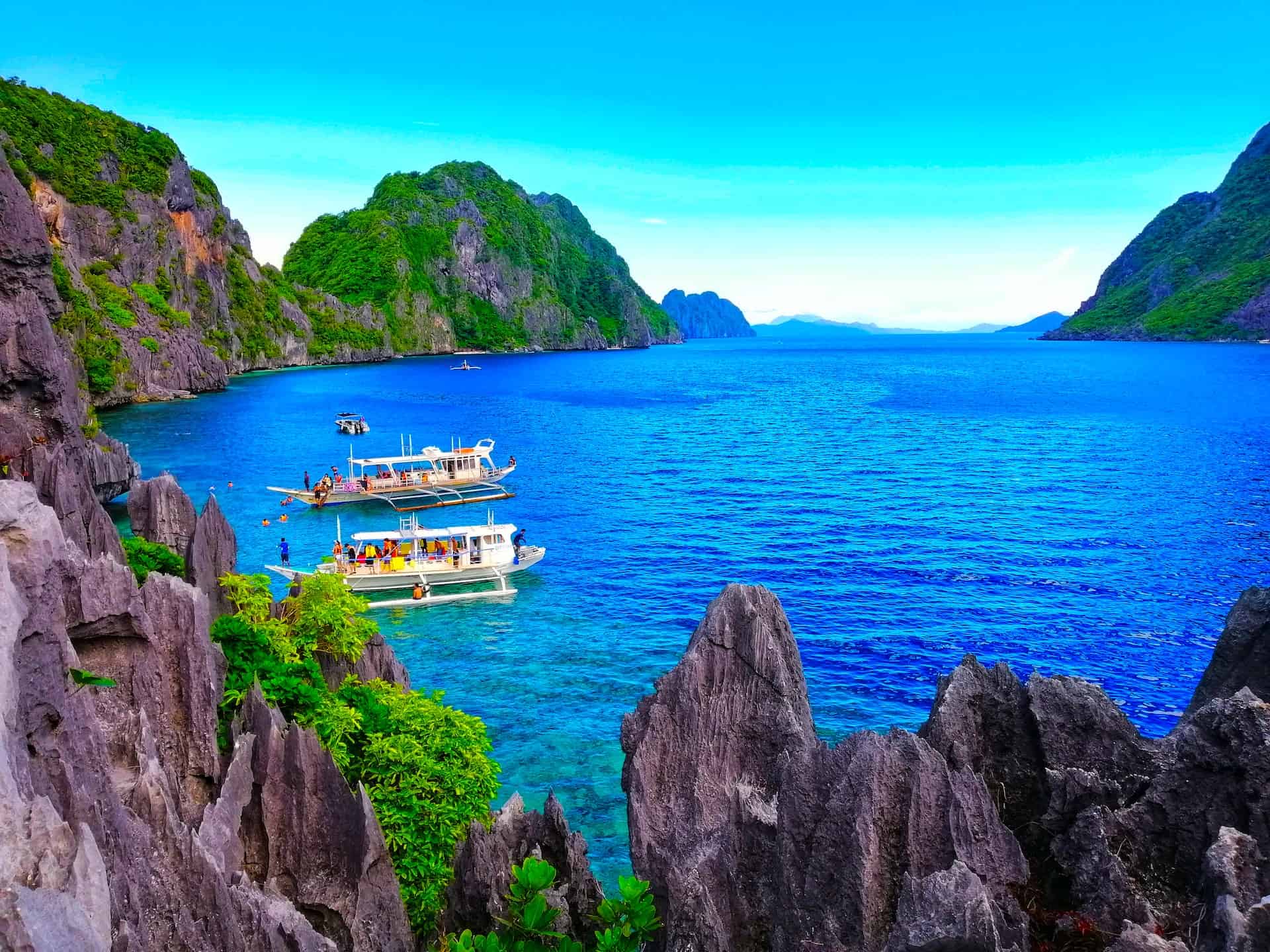 Island Hopping In The Philippines: A Voyage Through Tropical Paradise ...