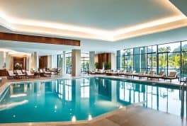 One Serenata Hotel Bacao