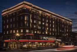 Queen Margarette Hotel Downtown