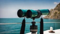 best binoculars for boating